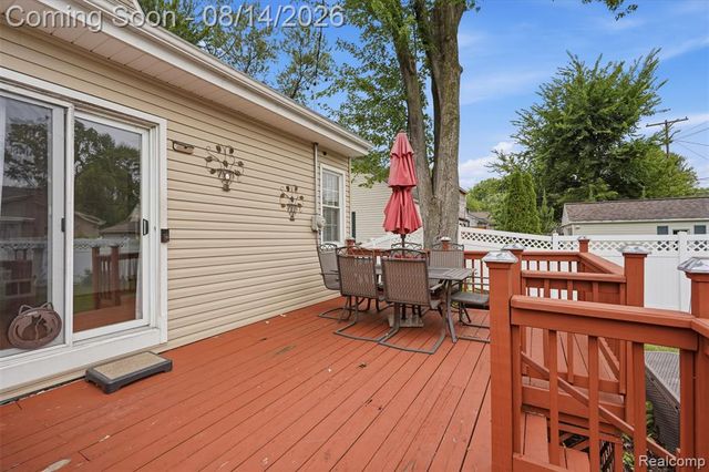 1998 Columbia Road, Berkley, MI 48072