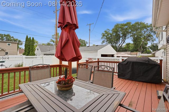 1998 Columbia Road, Berkley, MI 48072