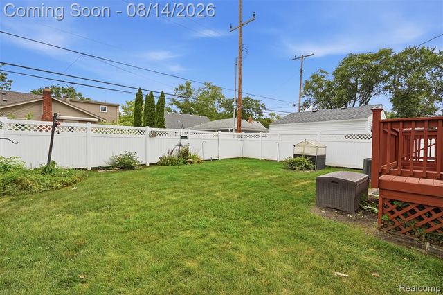 1998 Columbia Road, Berkley, MI 48072
