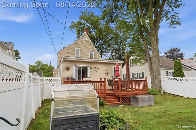 1998 Columbia Road, Berkley, MI 48072