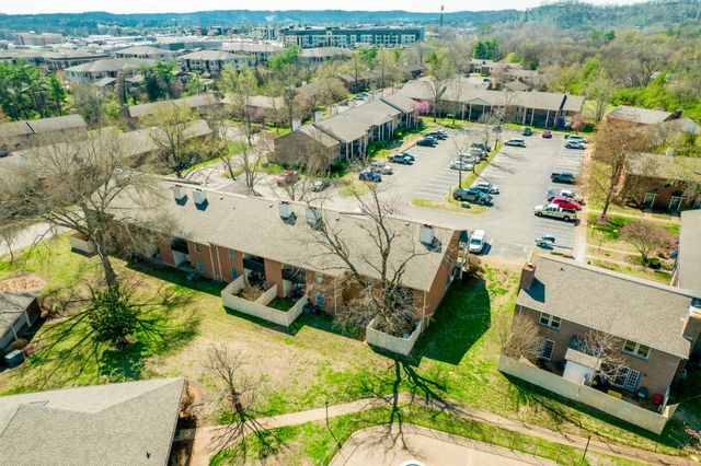 312 Westfield Dr, Nashville, TN 37221