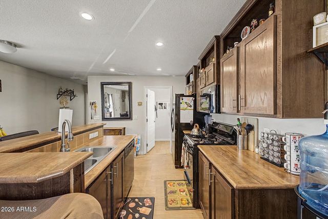 625 W MCKELLIPS -- 393, Mesa, AZ 85201