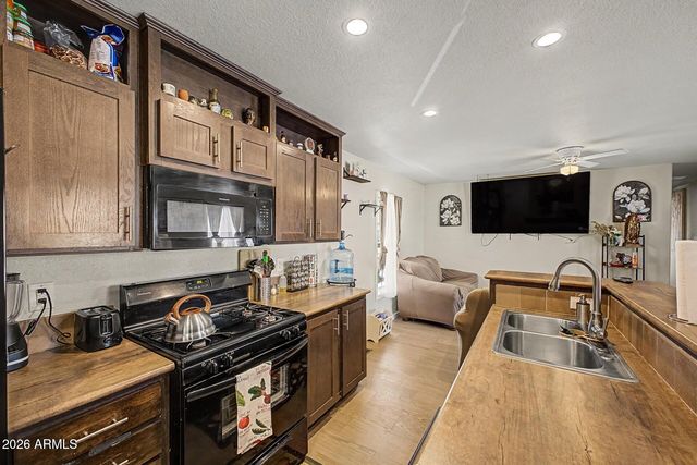625 W MCKELLIPS -- 393, Mesa, AZ 85201