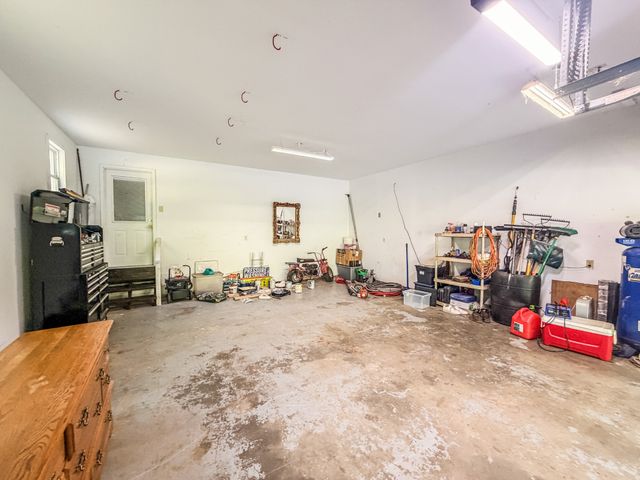120 Ulcer Hollow Rd, Waverly, TN 37185