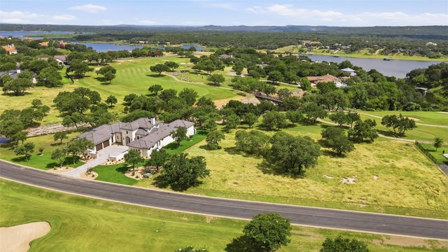 25316 Cliff XING, Spicewood, TX 78669