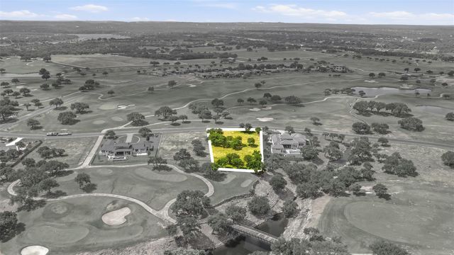 25316 Cliff XING, Spicewood, TX 78669