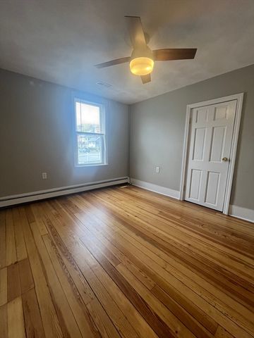 334 Lincoln Ave 1, Saugus, MA 01906