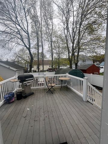 334 Lincoln Ave 1, Saugus, MA 01906