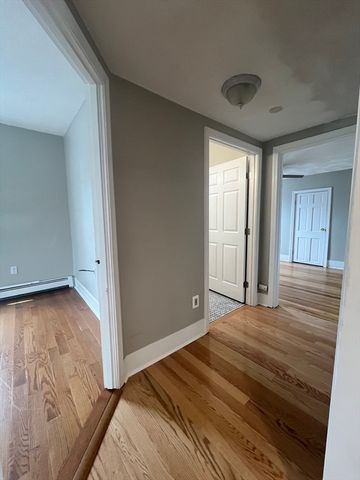 334 Lincoln Ave 1, Saugus, MA 01906