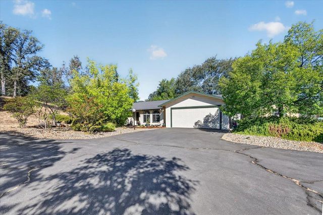 41393 Roaring River Way, Coarsegold, CA 93614