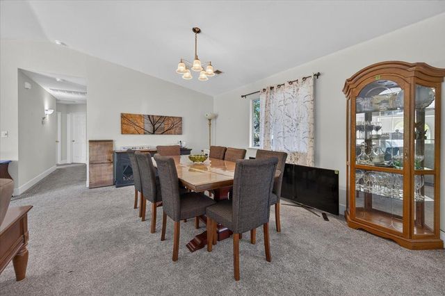 41393 Roaring River Way, Coarsegold, CA 93614