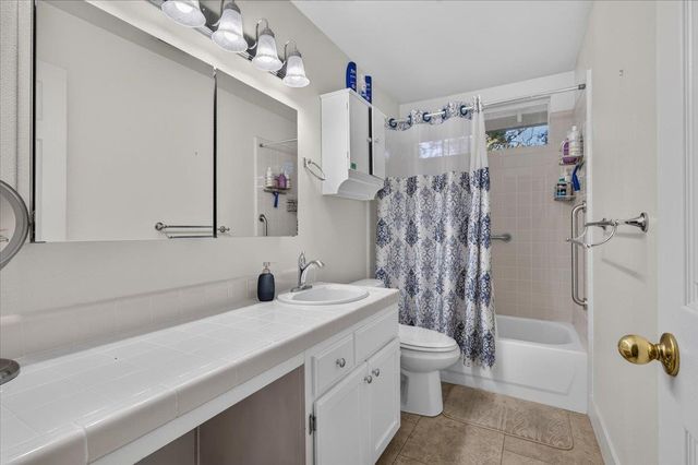 41393 Roaring River Way, Coarsegold, CA 93614