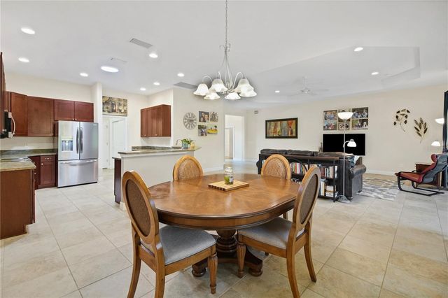 10033 LAKE MIONA WAY, Oxford, FL 34484