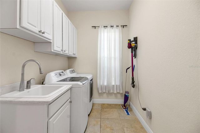 10033 LAKE MIONA WAY, Oxford, FL 34484