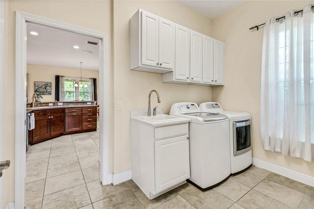 10033 LAKE MIONA WAY, Oxford, FL 34484