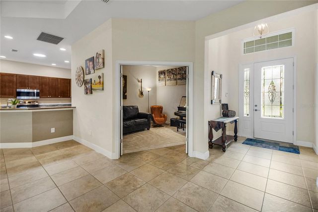 10033 LAKE MIONA WAY, Oxford, FL 34484