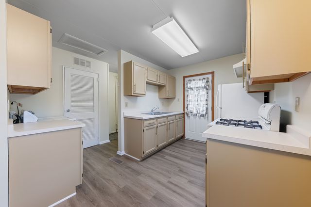 305 Saint Jude Avenue, Joliet, IL 60436