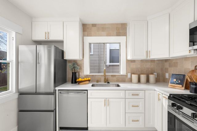 2254 62nd Ave, Oakland, CA 94605