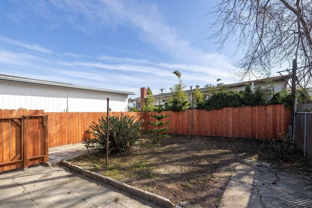 2254 62nd Ave, Oakland, CA 94605