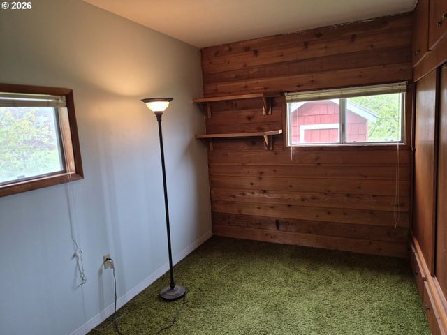 5659 Sw SPRING HILL Rd, Gaston, OR 97119