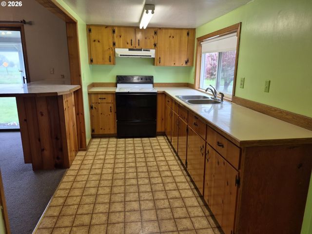 5659 Sw SPRING HILL Rd, Gaston, OR 97119