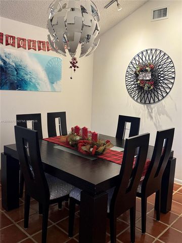 2136 Austin, Weston, FL 33326