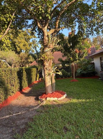 2136 Austin, Weston, FL 33326