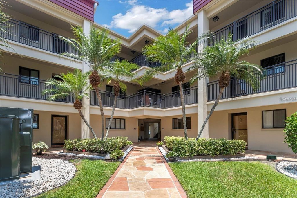 895 S GULFVIEW BOULEVARD 303, Clearwater Beach, FL 33767