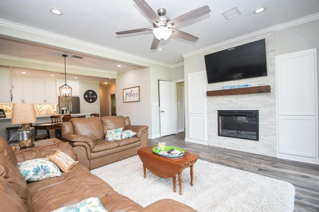 500 River Road 101, Montgomery, TX 77356