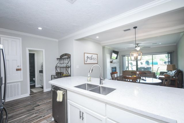 500 River Road 101, Montgomery, TX 77356