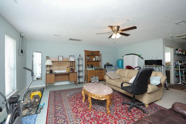 21719 Mueschke Road, Tomball, TX 77377