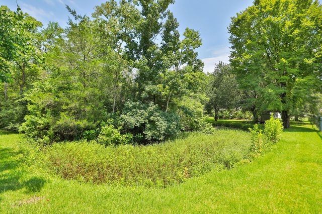 21719 Mueschke Road, Tomball, TX 77377
