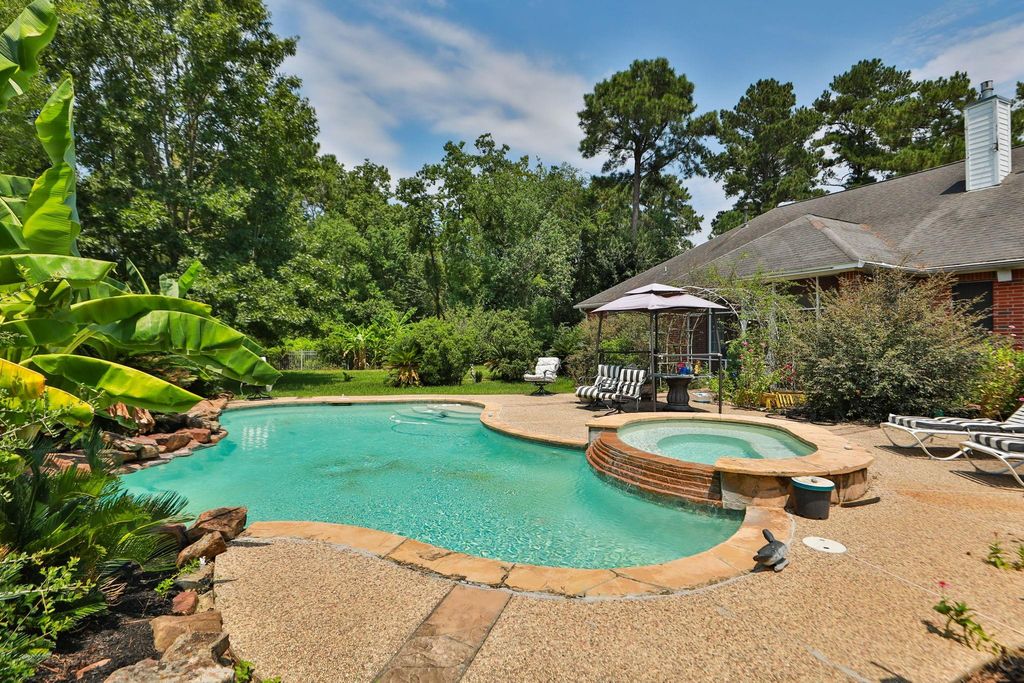 21719 Mueschke Road, Tomball, TX 77377