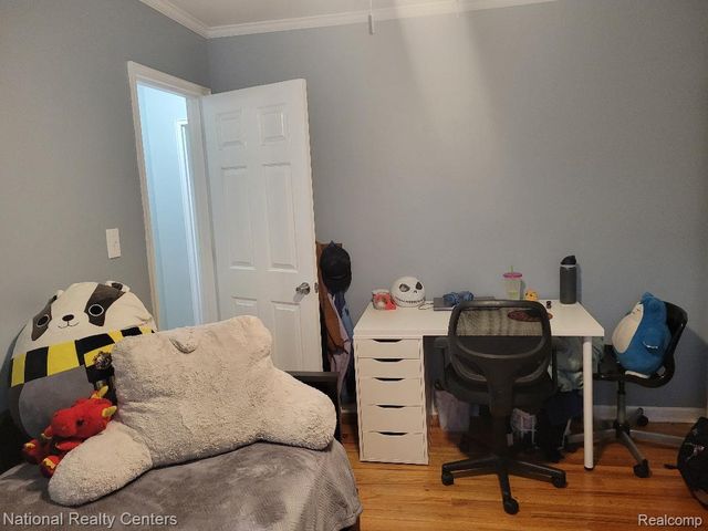 28070 W Chicago Street, Livonia, MI 48150