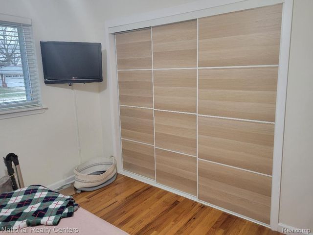 28070 W Chicago Street, Livonia, MI 48150