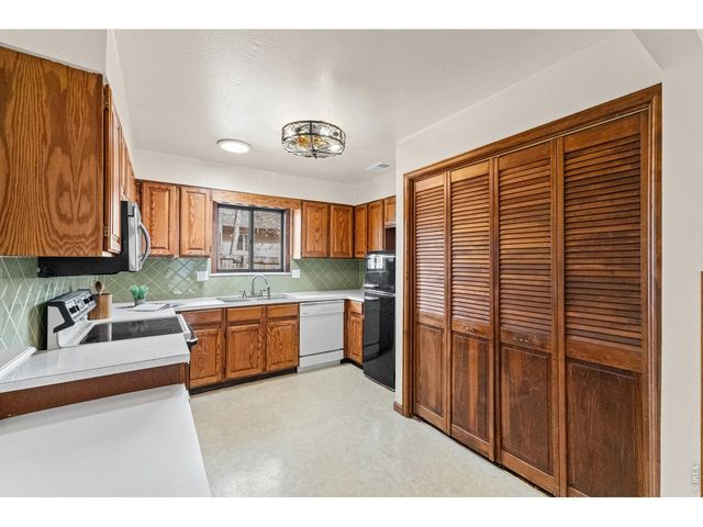 717 Oak St, Windsor, CO 80550