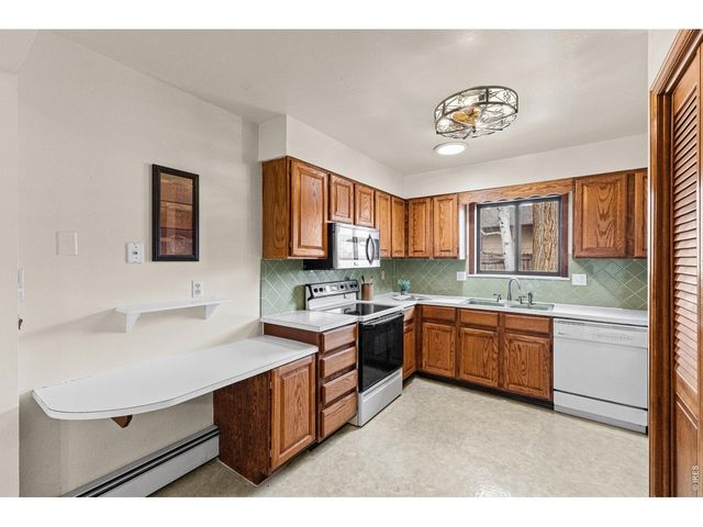 717 Oak St, Windsor, CO 80550