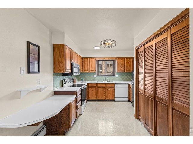 717 Oak St, Windsor, CO 80550