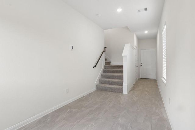 14942 Eagle Feather Rd Drive, Houston, TX 77090