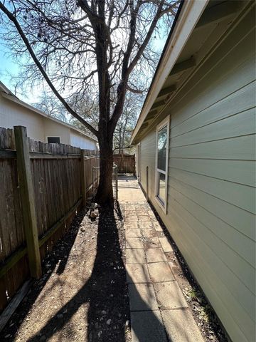 4406 LIMEWOOD CT A, Austin, TX 78727