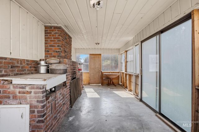 115 S Pine St, Nampa, ID 83686