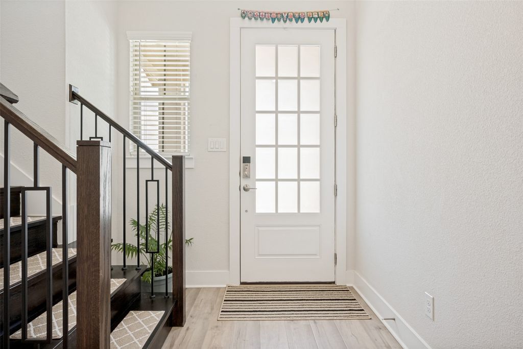 1013 14th Street, Argyle, TX 76226 — photo 3