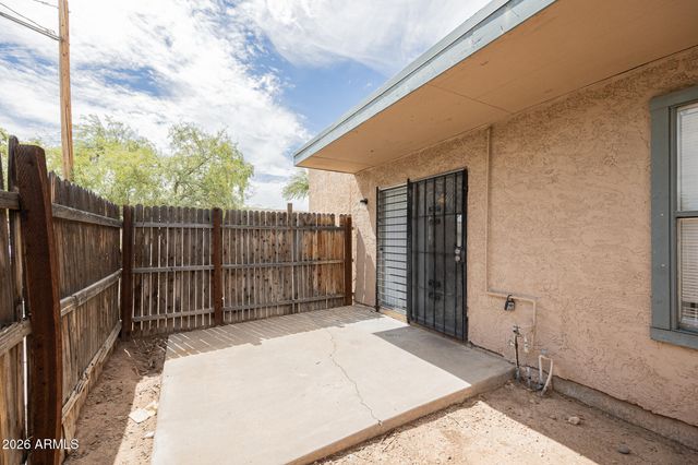 2730 E BELLEVIEW Street 6, Phoenix, AZ 85008