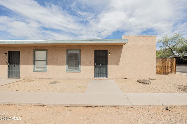 2730 E BELLEVIEW Street 6, Phoenix, AZ 85008
