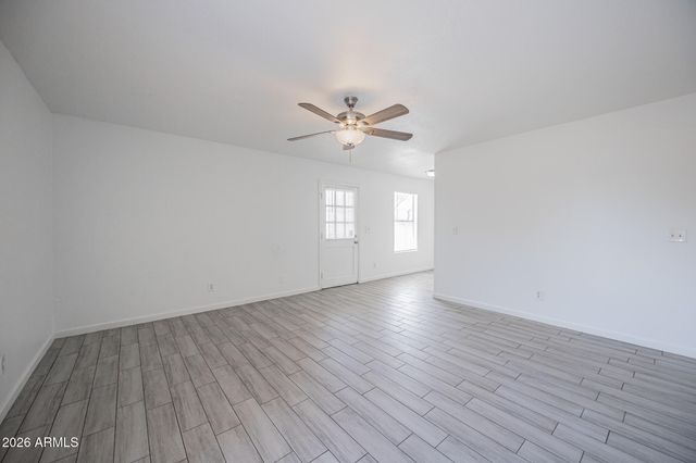 2730 E BELLEVIEW Street 6, Phoenix, AZ 85008