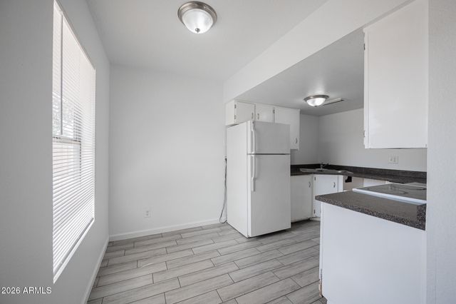 2730 E BELLEVIEW Street 6, Phoenix, AZ 85008