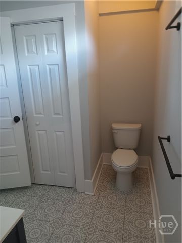 1110 E 40th Street, Savannah, GA 31404