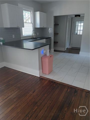 1110 E 40th Street, Savannah, GA 31404