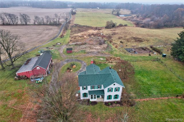 7861 Gregory Road, Webster Township, MI 48130