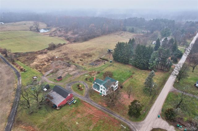 7861 Gregory Road, Webster Township, MI 48130